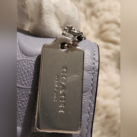 Coach Klare - Picture 6 of 8